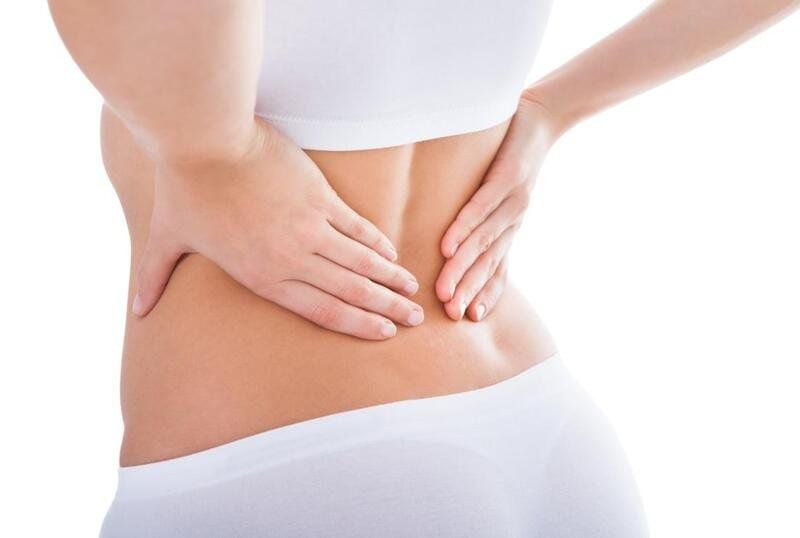 Đau lưng dưới một cách bất thường